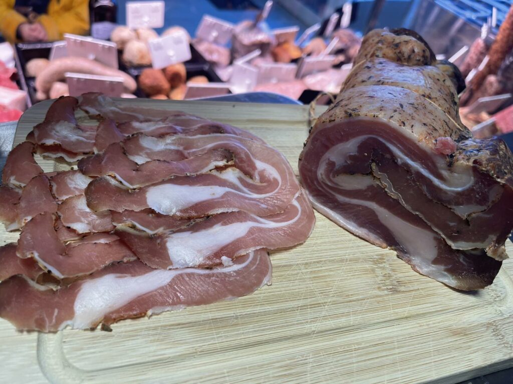 323371718_901588634346789_589227143274264494_n la boucherie de l'artisan